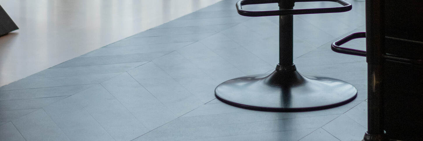 hongaarse punt pvc vloer grijs